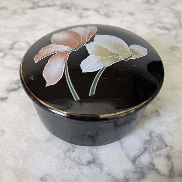 Trinket Box Lidded Ceramic Floral Design w Gold Trim Size 3.5" X 1 3/4" - Picture 1 of 6